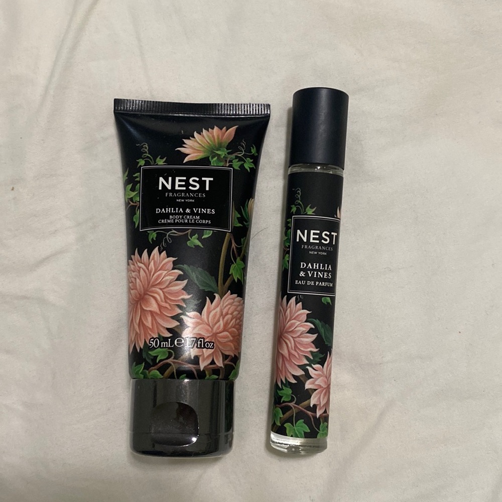 NEST Dahlia and Vines travel Body Cream and Spray